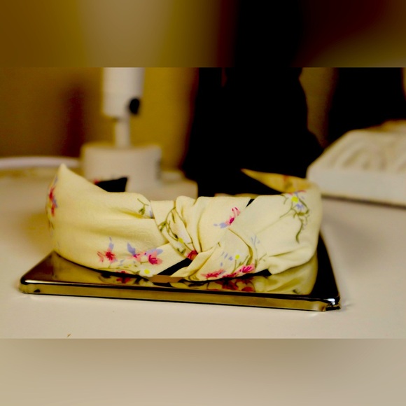 Accessories - Stylist Headband Hair